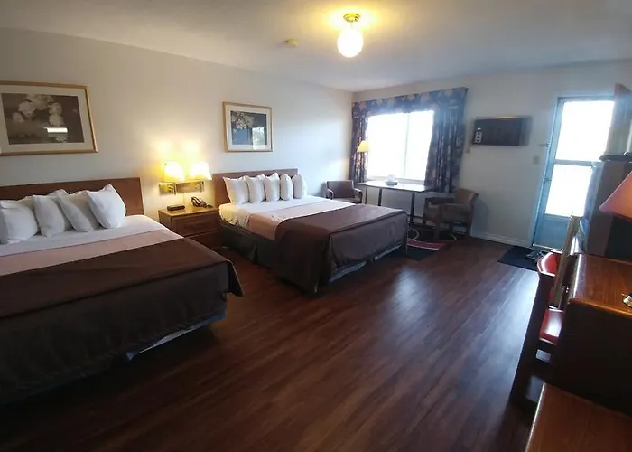 Queen Room Two Queen Beds